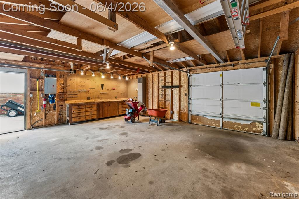 422 East Road, Holly, MI 48442 — Photo 42