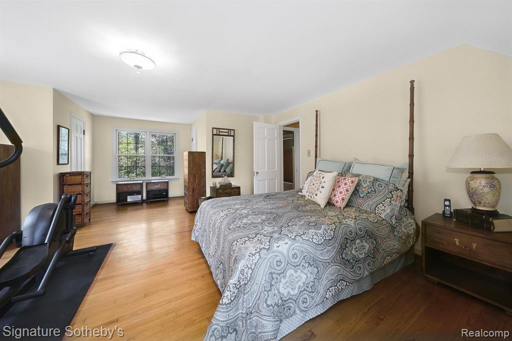 27721 SANTA BARBARA Drive, Lathrup Village, MI 48076 — Photo 18