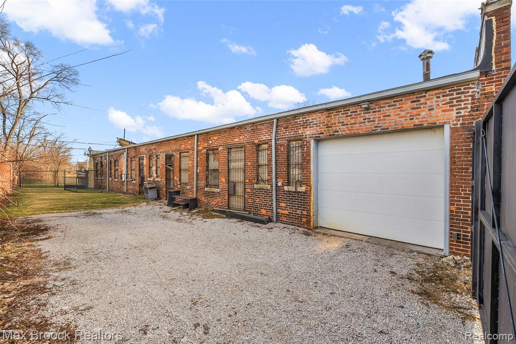 12501 Chalmers Street, Detroit, MI 48205 — Photo 9