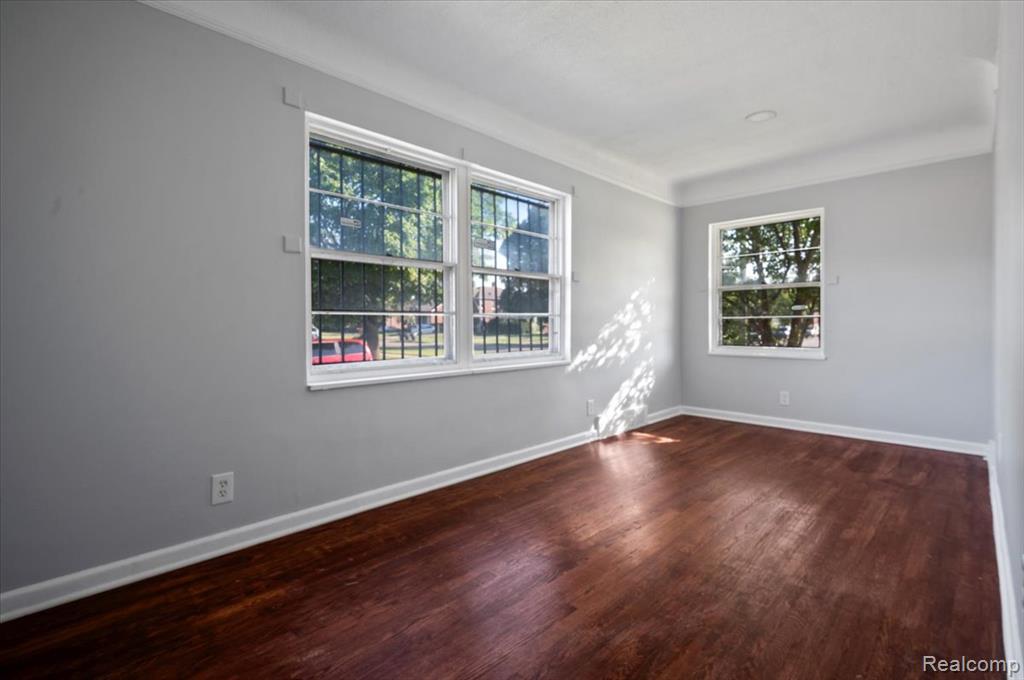 5500 Chalmers Street, Detroit, MI 48213 — Photo 16