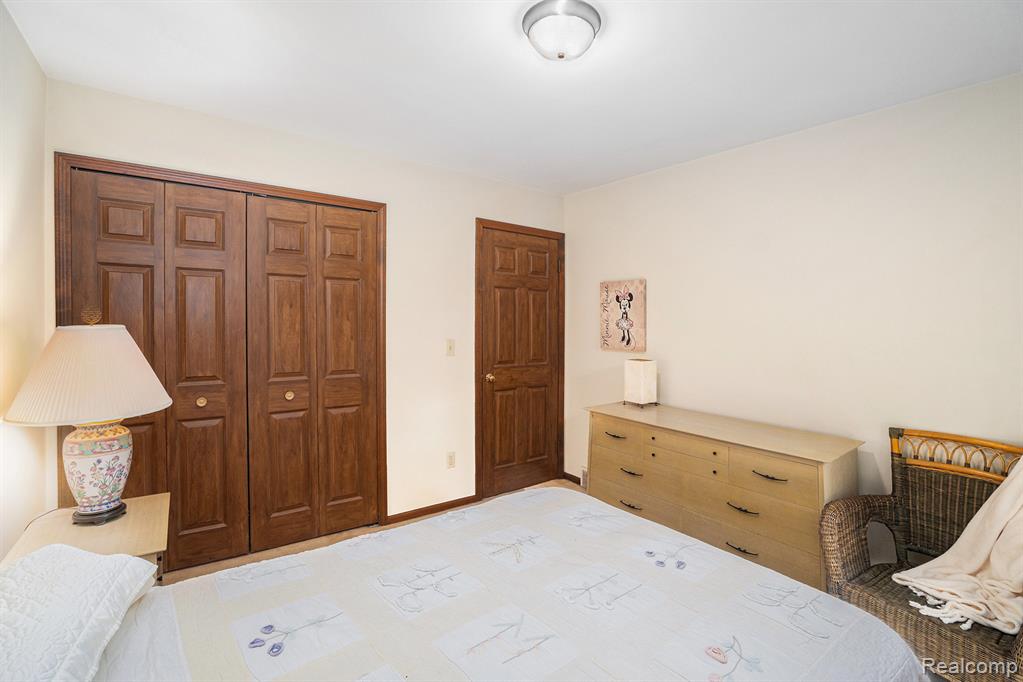 859 Boutell Drive, Grand Blanc, MI 48439 — Photo 26