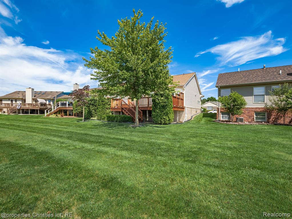 42833 HUNT CLUB Boulevard, Sterling Heights, MI 48314 — Photo 69