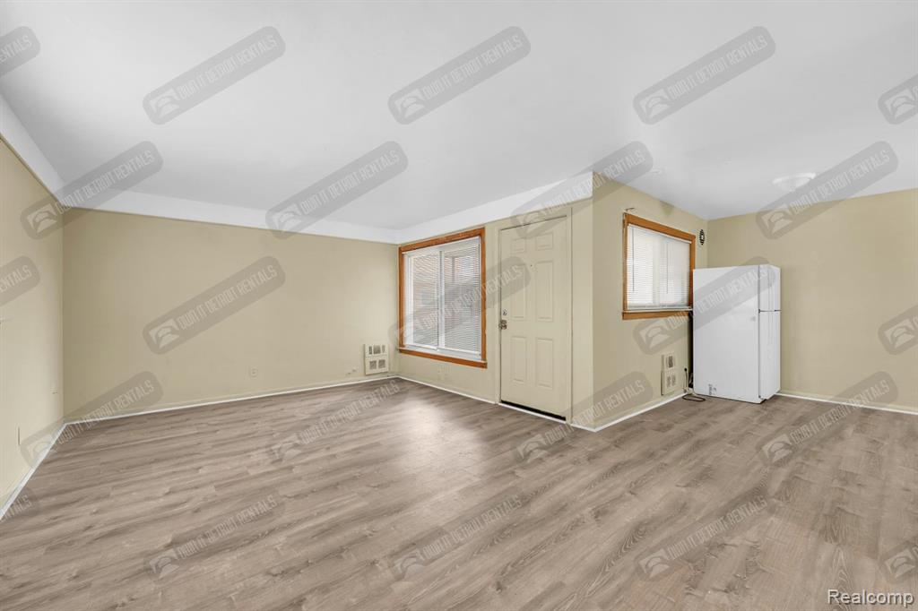 16721 Greenfield Road - Photo 5