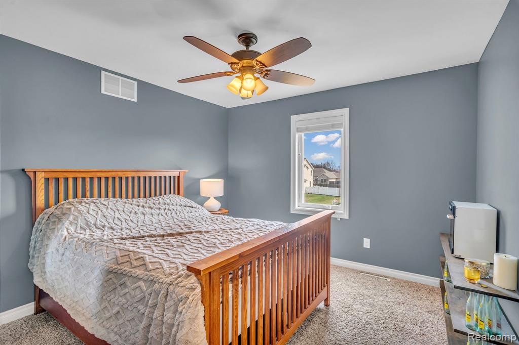5274 STILLWATER Road, Bay City, MI 48706 — Photo 13