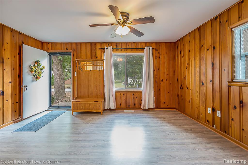 7565 Ore Lake Road, Brighton, MI 48116 — Photo 3