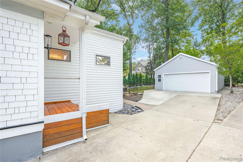 817 Fernwood Road, Royal Oak, MI 48067 — Photo 28
