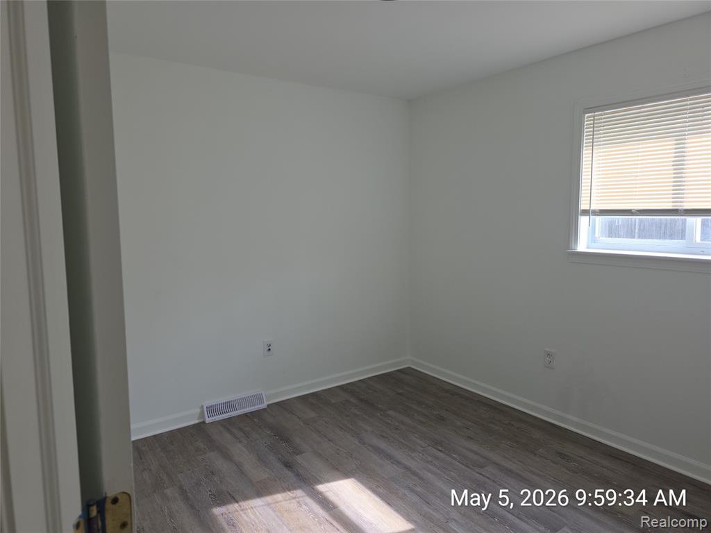 4843 KATHERINE Street, Dearborn Heights, MI 48125 — Photo 11