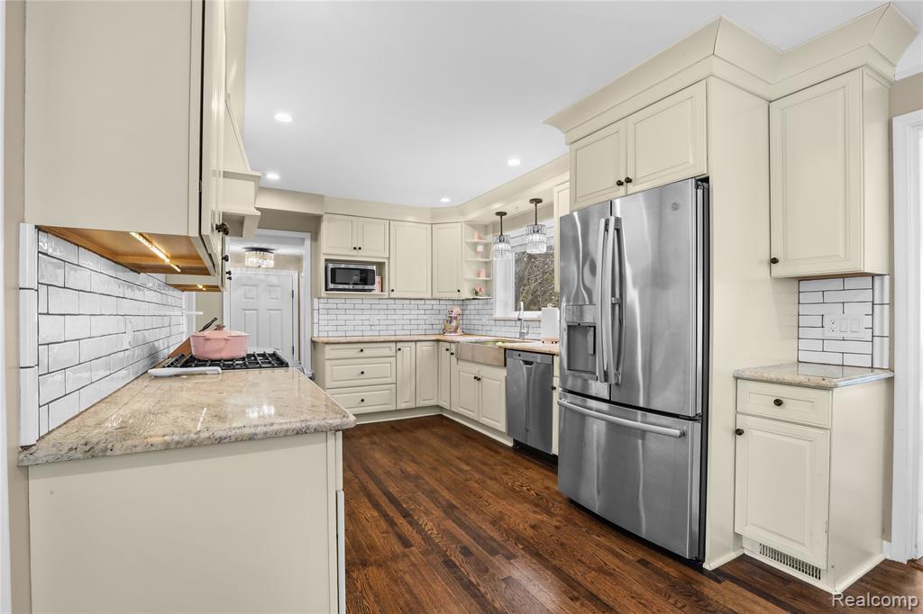 407 Moran Road, Grosse Pointe Farms, MI 48236 — Photo 6