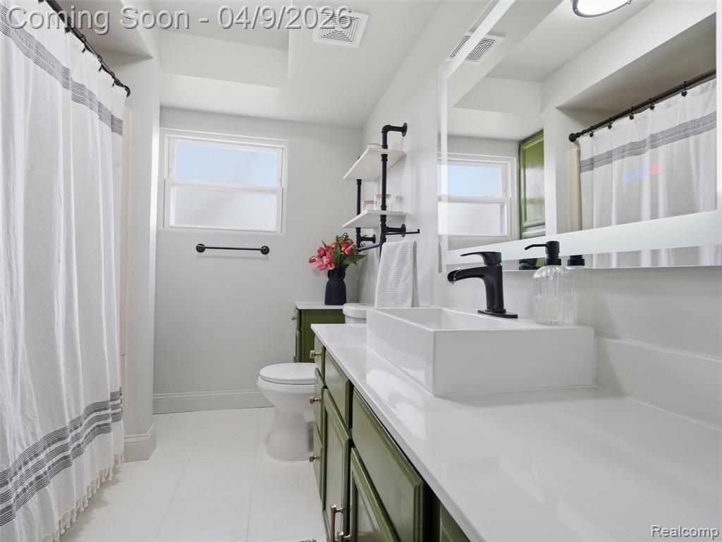23151 Schroeder Avenue, Eastpointe, MI 48021 — Photo 21