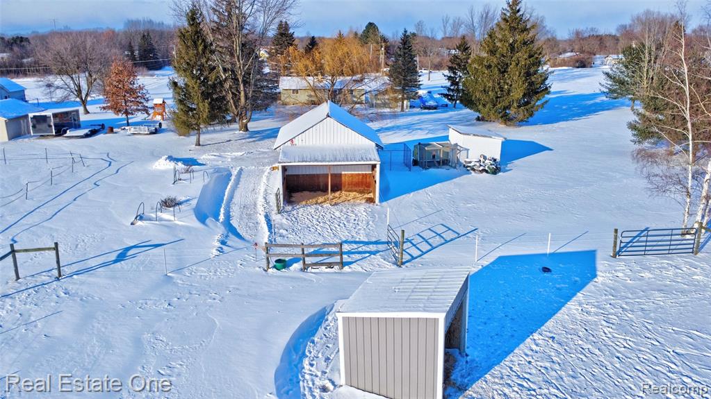 11392 E Carpenter Road, Davison, MI 48423 — Photo 42