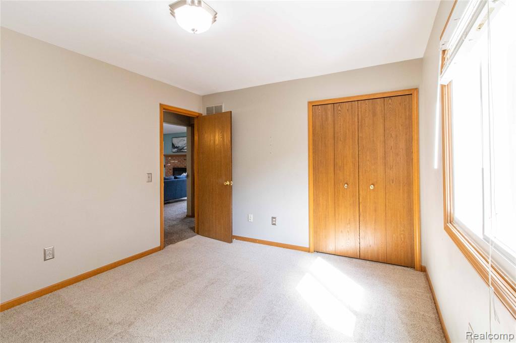 40216 Denbigh Drive, Sterling Heights, MI 48310 — Photo 28
