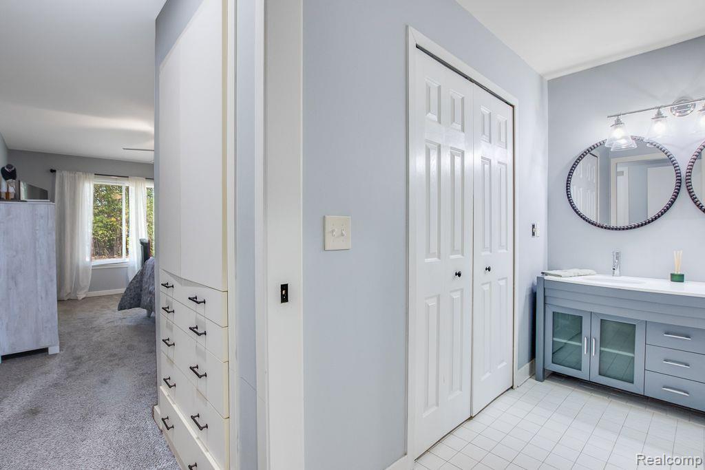 7403 SHERWOOD CREEK, West Bloomfield, MI — Photo 17
