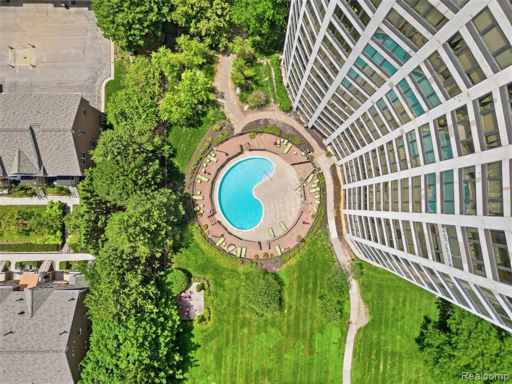 5000 Town Center, 1806, Southfield, MI 48075 — Photo 27