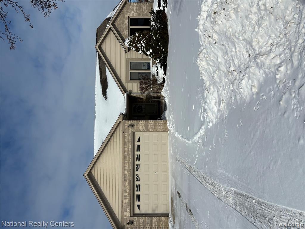 51 Mill Creek Avenue, Lapeer, MI 48446 — front exterior