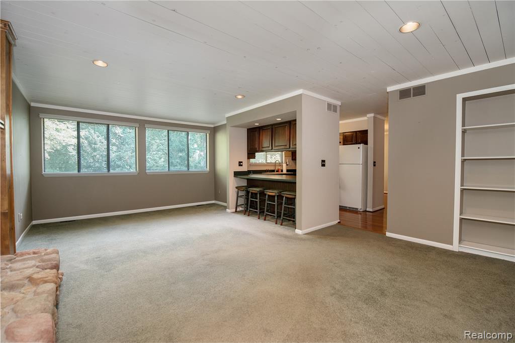 8878 Minne Wanna Road, Independence, MI 48348 — Photo 32