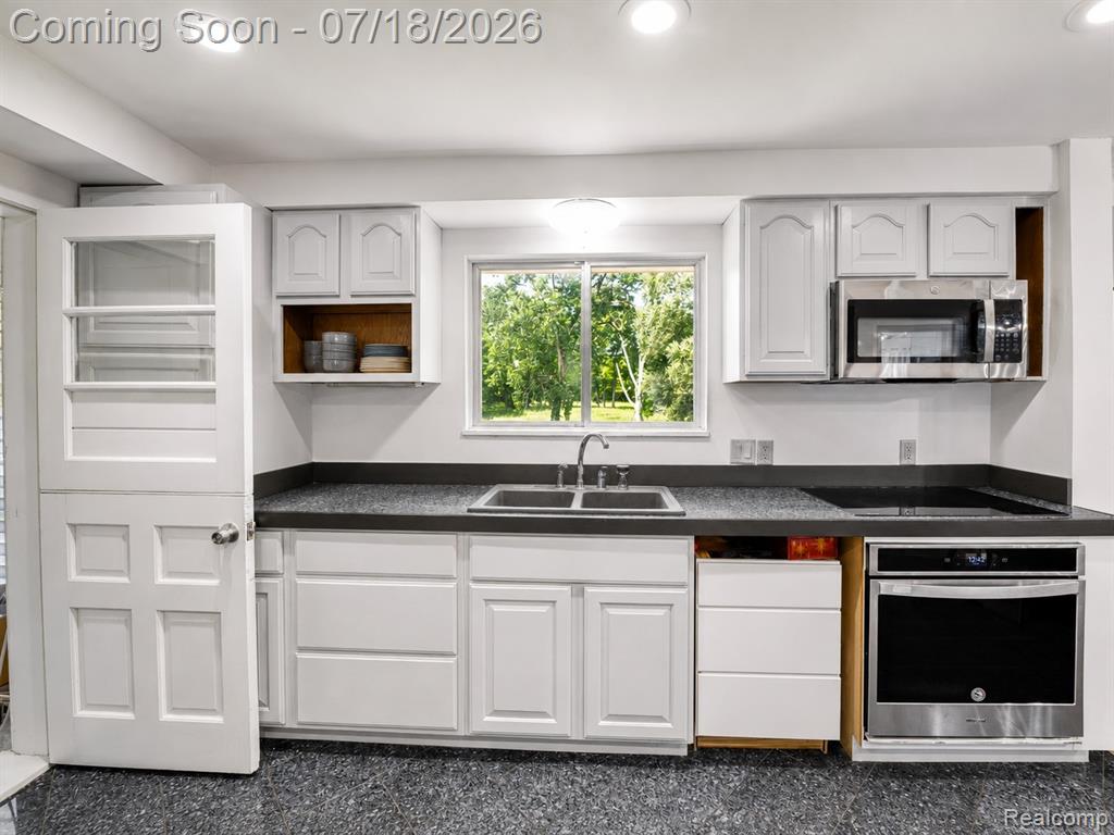 46495 North Avenue, Macomb, MI 48042 — Photo 16
