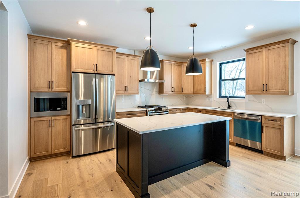 4101 Devon Road, Royal Oak, MI 48073 — Photo 2