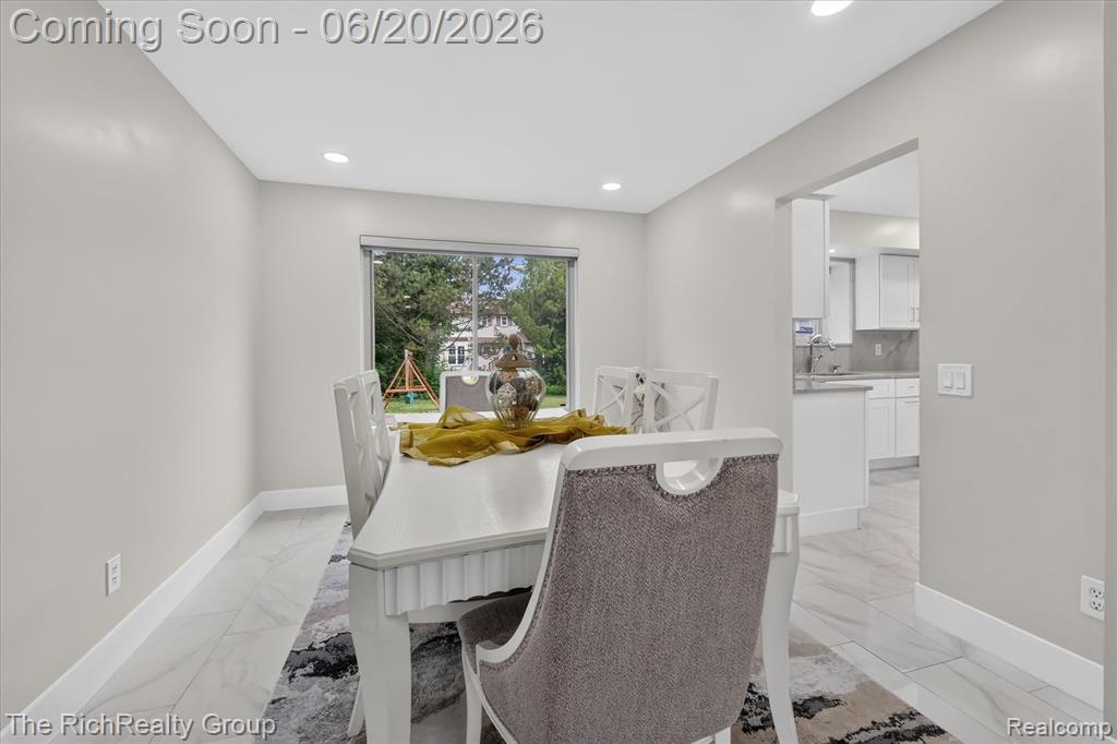 47185 Scarlet Drive S, Novi, MI — Photo 14