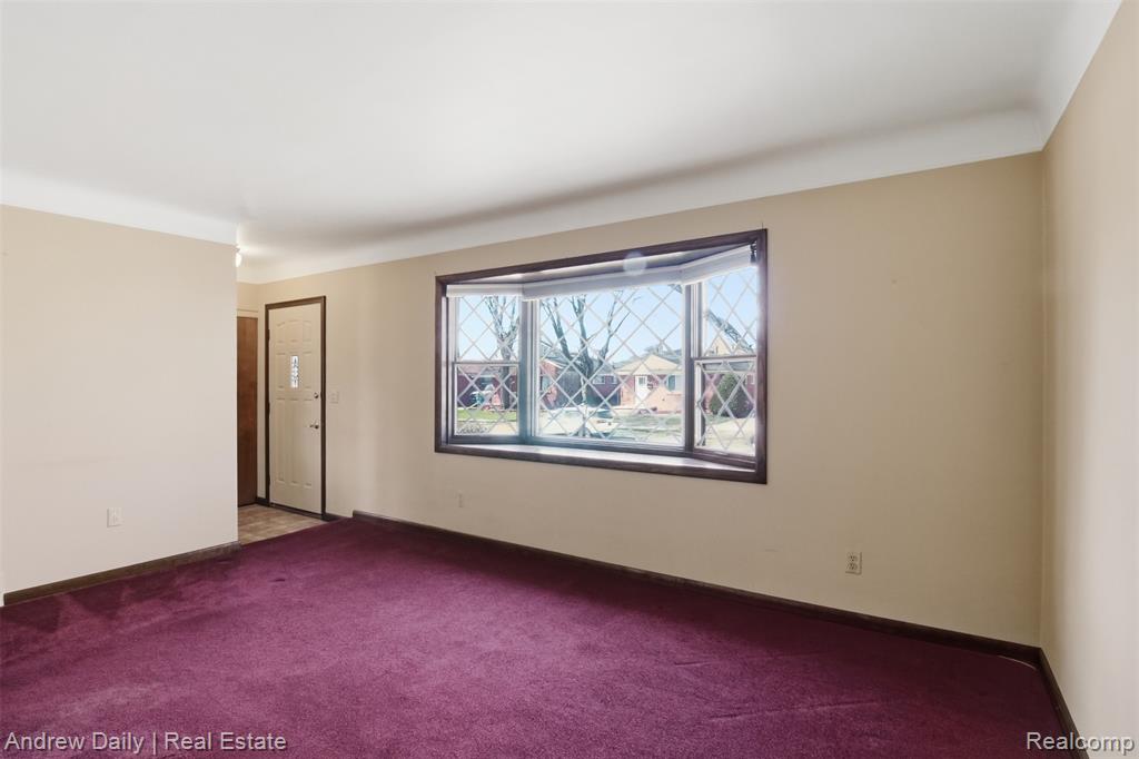 8460 Nightingale Street, Dearborn Heights, MI 48127 — Photo 3