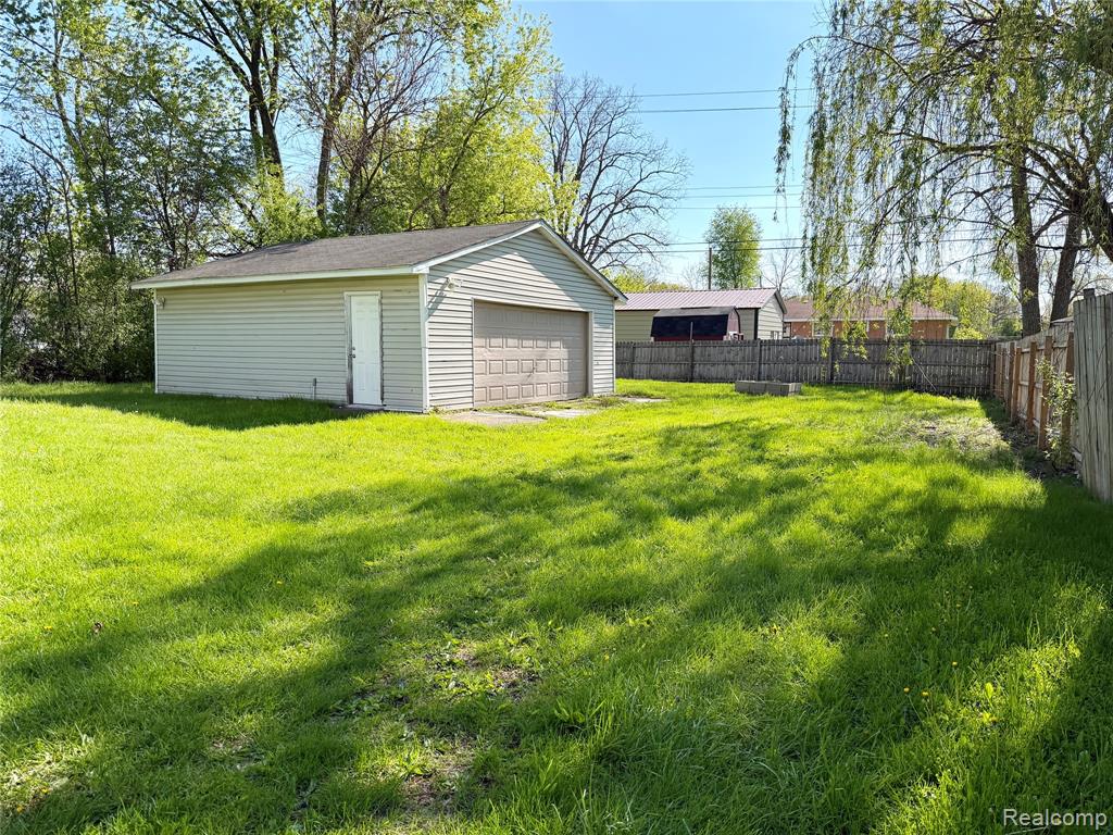627 Franklin Road, Pontiac, MI 48341 — Photo 17