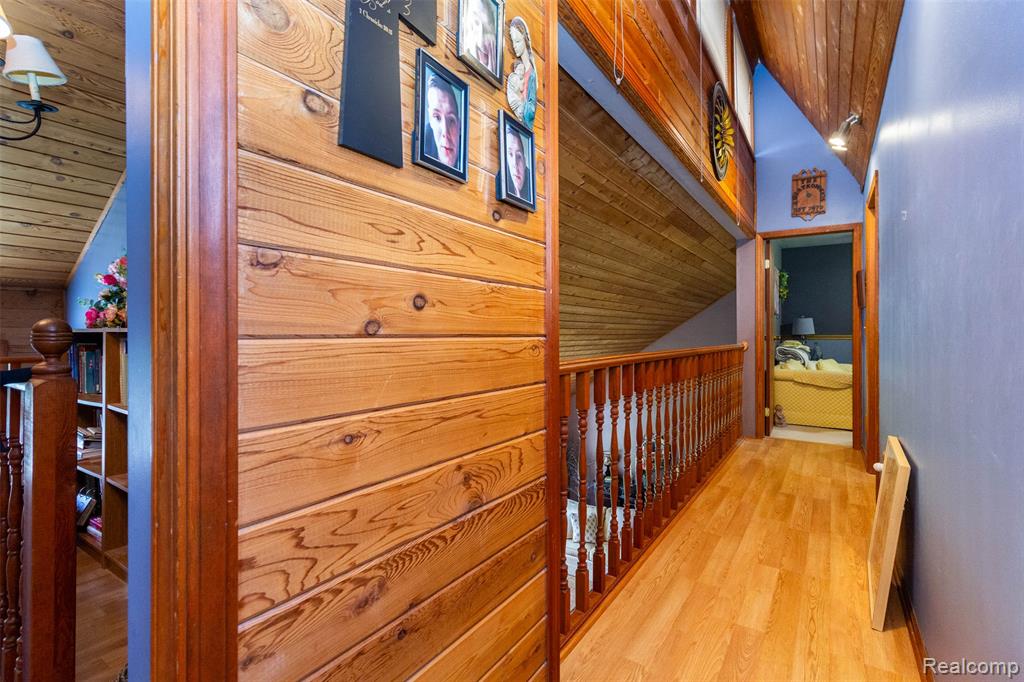 5327 Fern Drive, Fenton, MI 48430 — Photo 23
