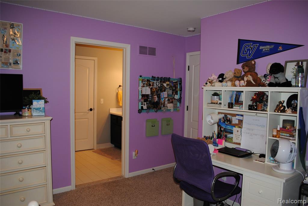 1271 Tulberry Circle, Rochester, MI 48306 — Photo 42