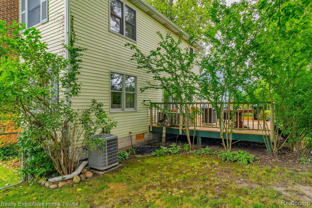 464 CENTRAL Street, Marysville, MI 48040 — Photo 34