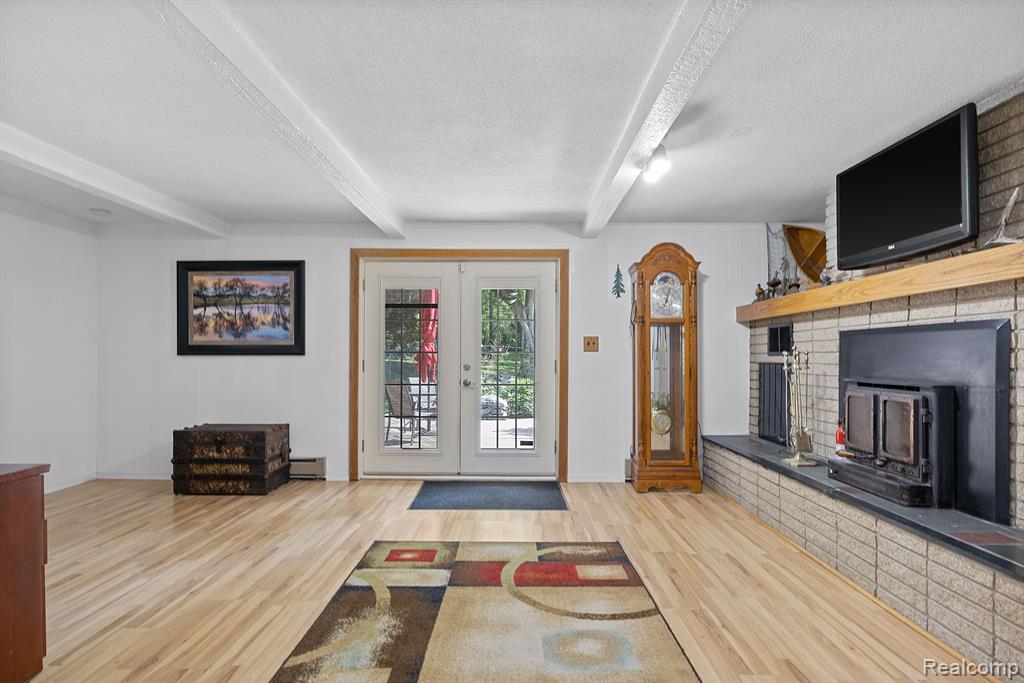 54655 PONTIAC Trail, Milford, MI 48381 — Photo 24