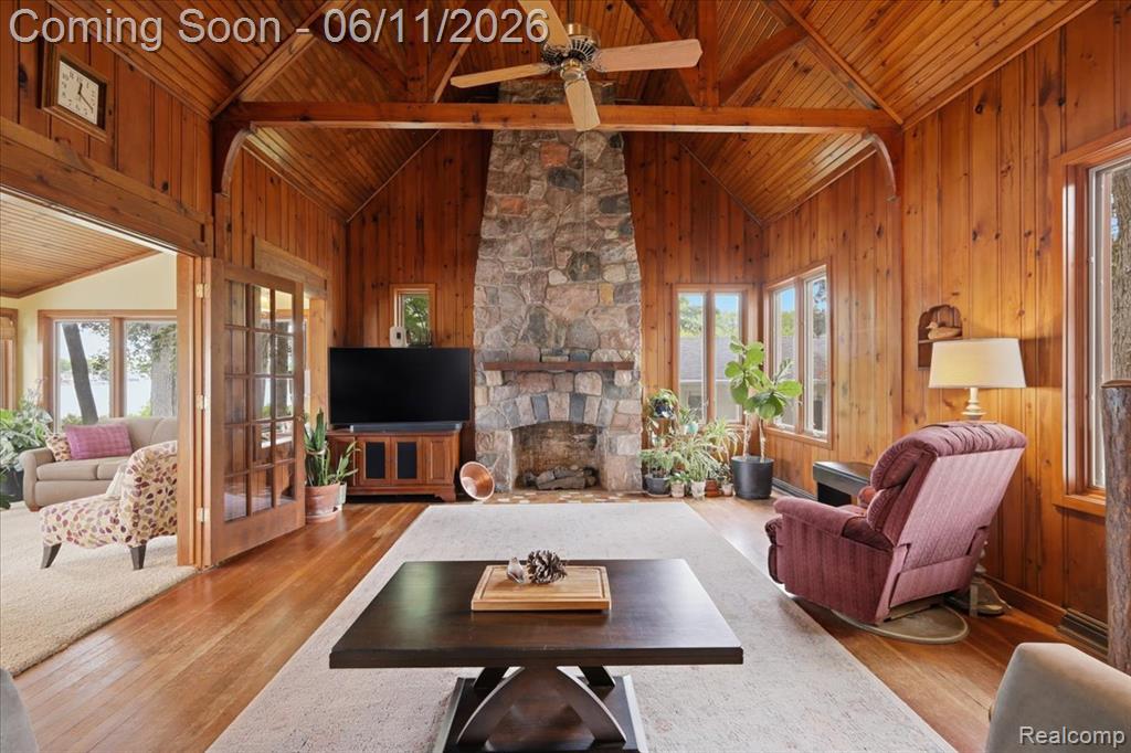 6880 Forestlawn Court, Waterford, MI 48327 — Photo 8