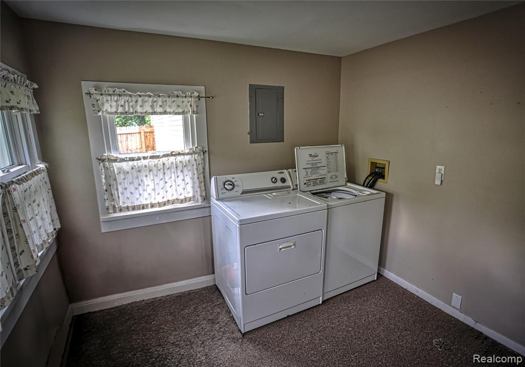 7095 McMorran, Brown, MI 48416 — Photo 21
