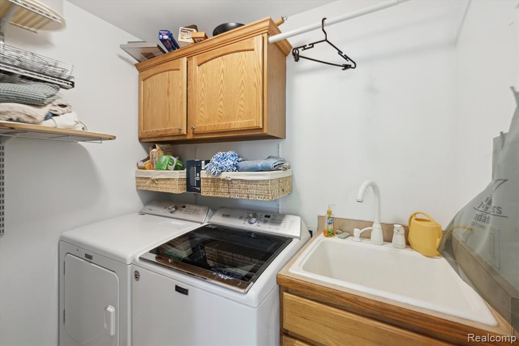 10172 Clarkshire Court, South Lyon, MI 48178 — Photo 30