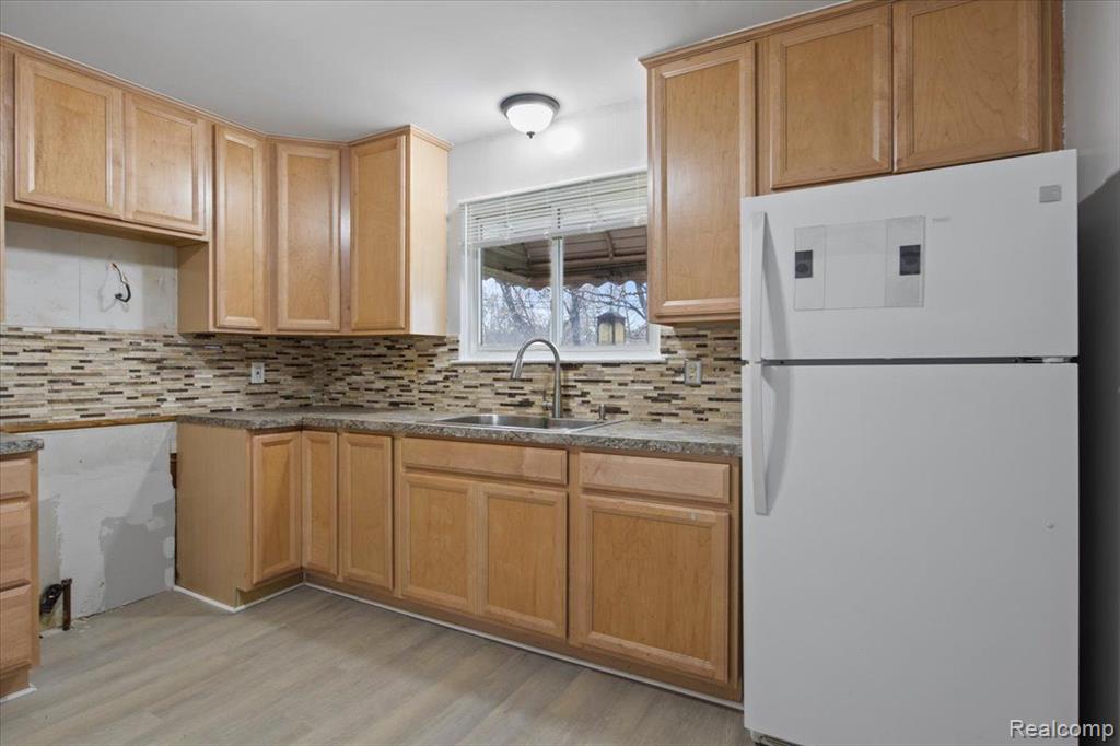 4984 Huron Street, Dearborn Heights, MI 48125 — Photo 15