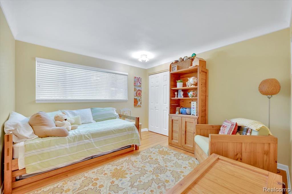 6875 Hubbard Road, Clarkston, MI 48348 — Photo 36