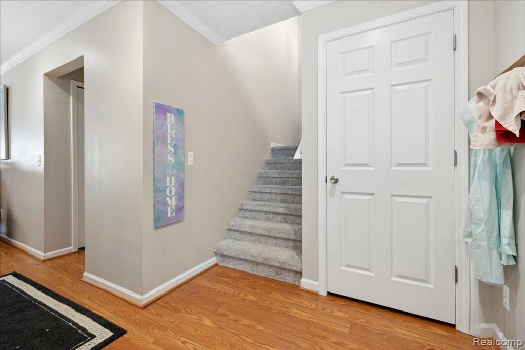 4605 SUMMER RIDGE Drive, Howell, MI 48843 — Photo 12