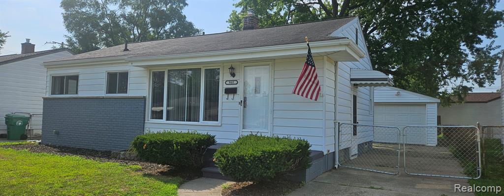 960 Radcliff Street, Garden City, MI — front exterior