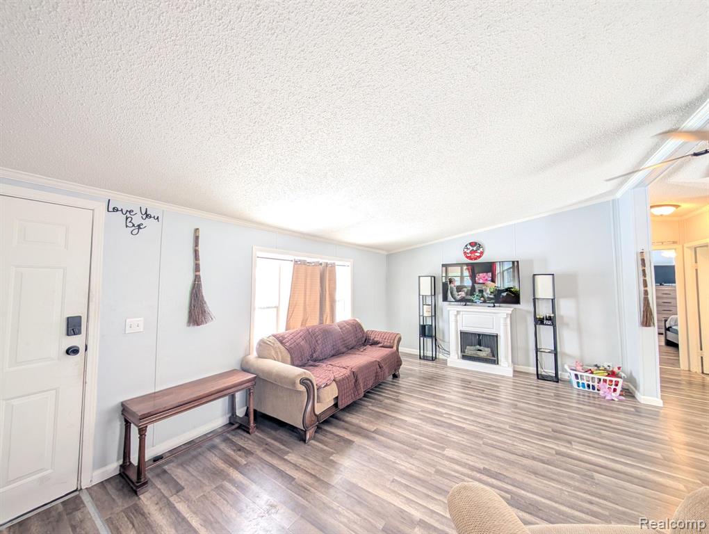 11362 N Lake Drive, Fenton, MI 48430 — Photo 5