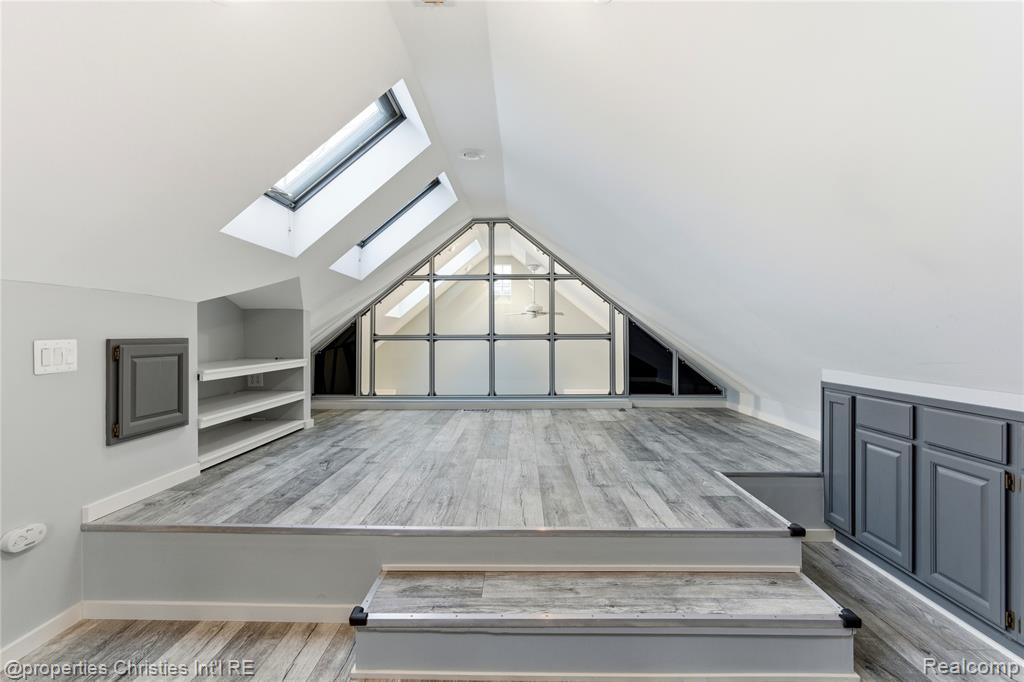 466 Touraine Road, Grosse Pointe Farms, MI 48236 — Photo 16