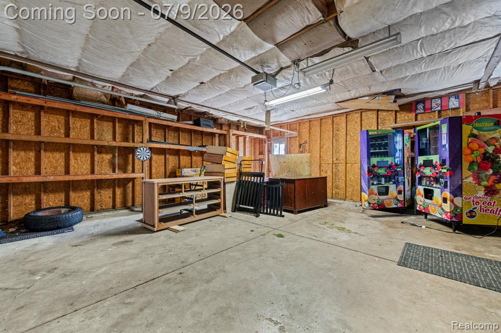 4694 Lakeborn Drive, White Lake, MI 48383 — Photo 28