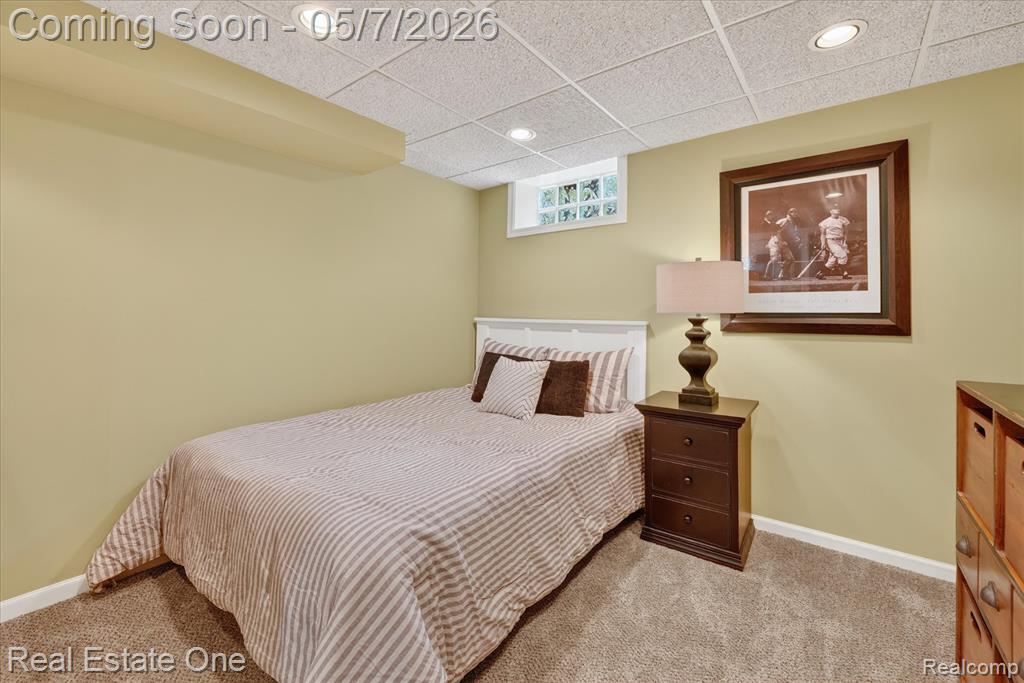 38967 Holsworth Court, Farmington, MI 48331 — Photo 61