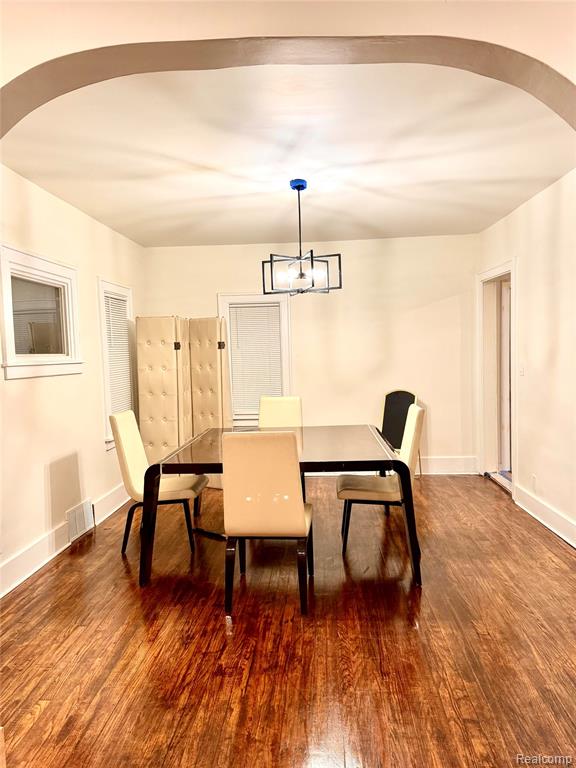 371 Piper Boulevard - Photo 3