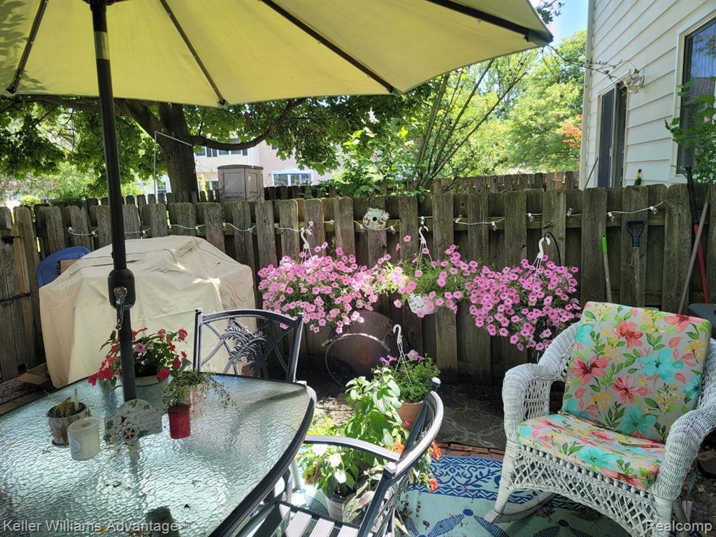 42627 Savoy Court, Northville, MI 48167 — Photo 20