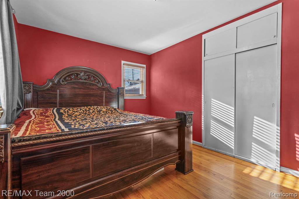 9 Christine Court, Dearborn, MI 48124 — Photo 11