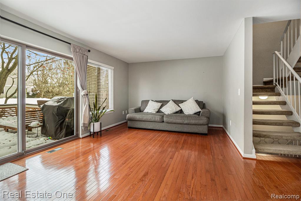 22717 Cranbrooke Drive, Novi, MI — Photo 22