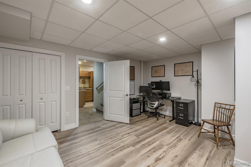 9909 Kingston Ridge, Clarkston, MI 48348 — Photo 65
