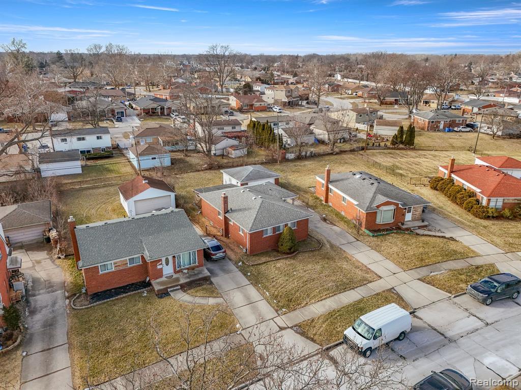 7011 ROSEMARY Street, Dearborn Heights, MI 48127 — Photo 34