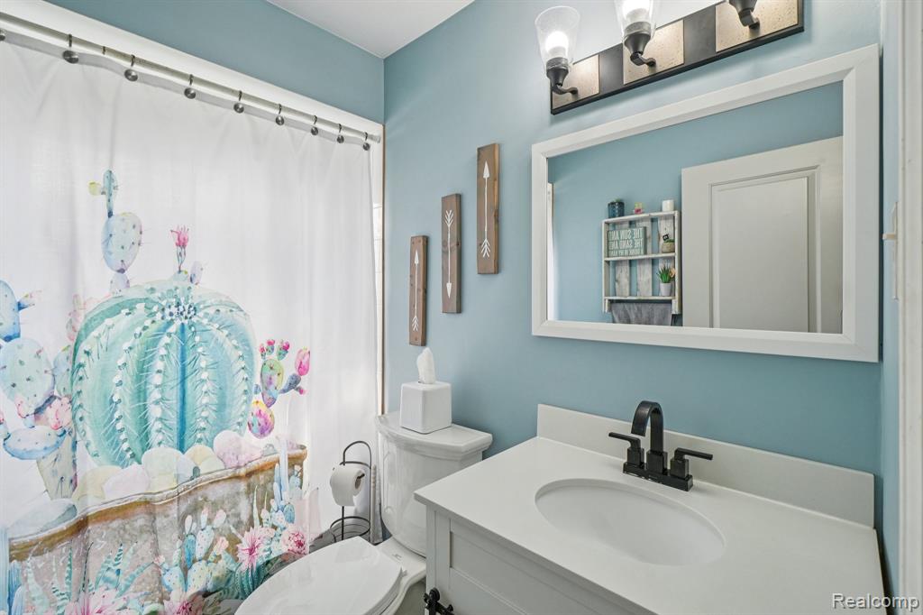 630 Peacock Avenue, Pontiac, MI 48340 — Photo 18