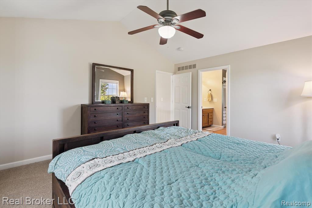6097 High Valley Drive, White Lake, MI 48383 — Photo 22