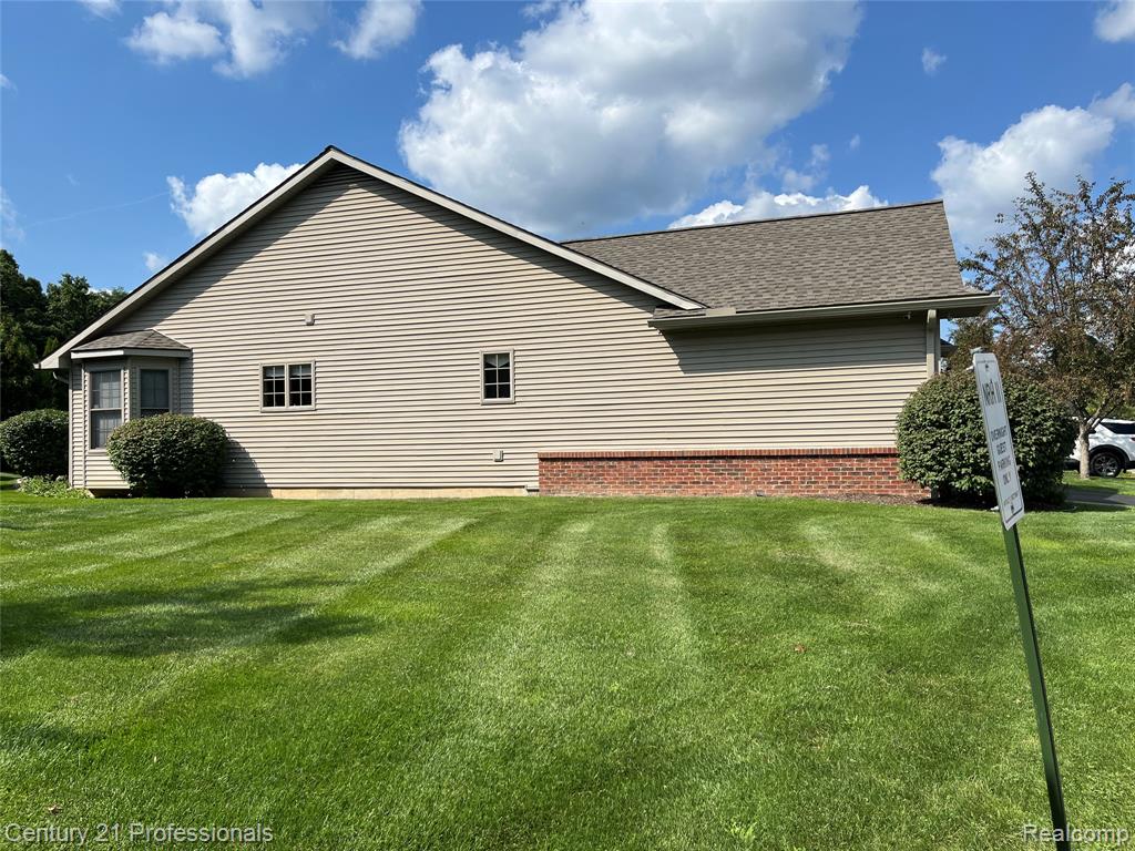 6252 Northridge Hills Drive, 66, Brighton, MI 48116 — Photo 5
