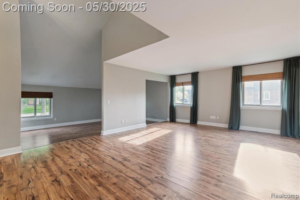 45127 Fair Oaks Drive, Canton, MI 48187 — Photo 4