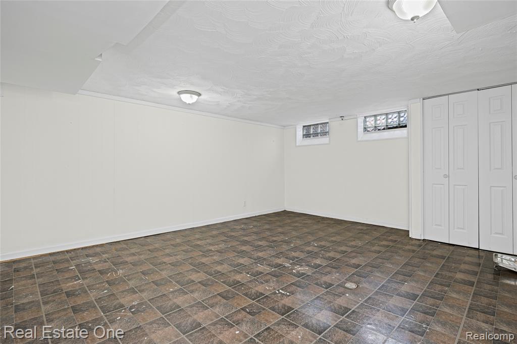 556 Bloomfield Court, Birmingham, MI 48009 — Photo 24